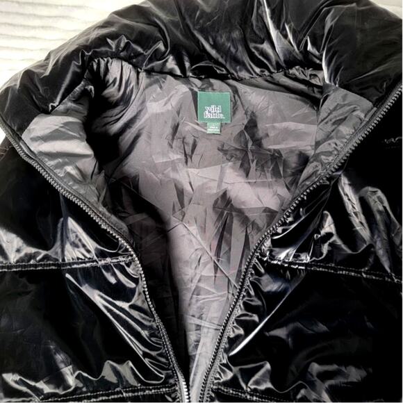 Wild Fable Black Puffer Vest L Shiny Quilted Zip Front Sleeveless Jacket - Picture 3 of 8
